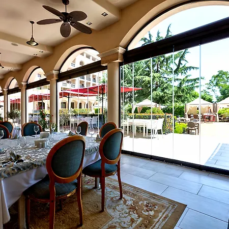 Primoretz Grand & فندق بورغاس