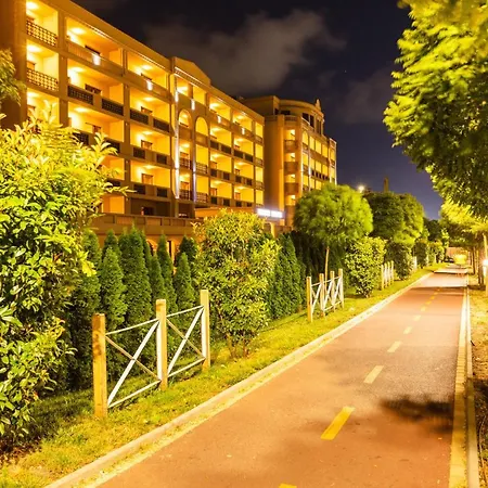 Primoretz Grand & Hotel